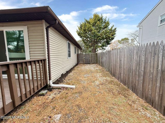 12A Opal Court, Barnegat, NJ 08005