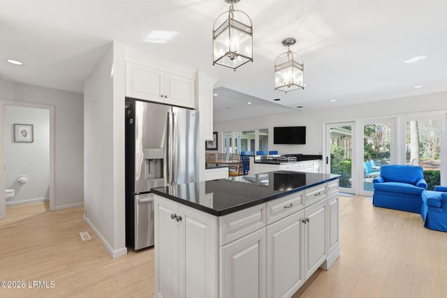 28 W Beach Lagoon Road, Hilton Head Island, SC 29928