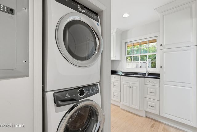 28 W Beach Lagoon Road, Hilton Head Island, SC 29928
