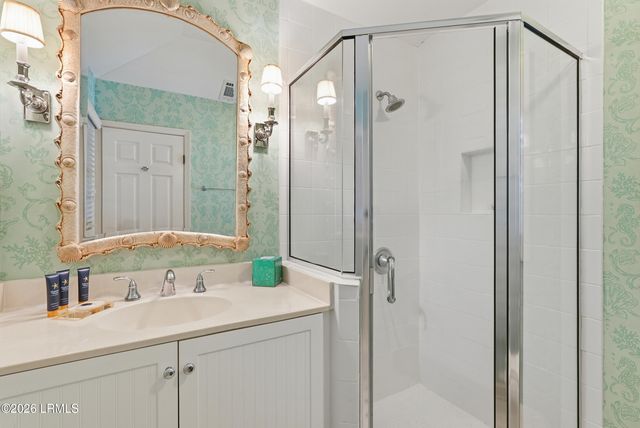 28 W Beach Lagoon Road, Hilton Head Island, SC 29928