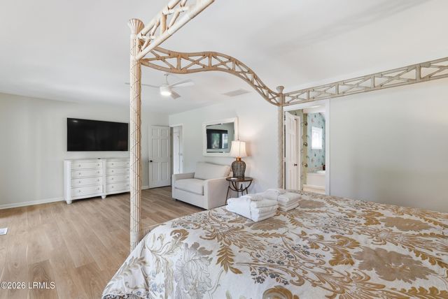28 W Beach Lagoon Road, Hilton Head Island, SC 29928