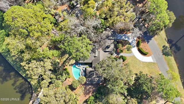 28 W Beach Lagoon Road, Hilton Head Island, SC 29928