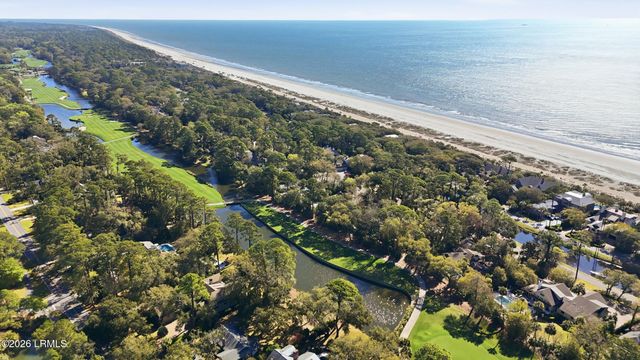 28 W Beach Lagoon Road, Hilton Head Island, SC 29928