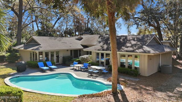 28 W Beach Lagoon Road, Hilton Head Island, SC 29928