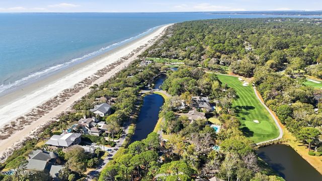 28 W Beach Lagoon Road, Hilton Head Island, SC 29928