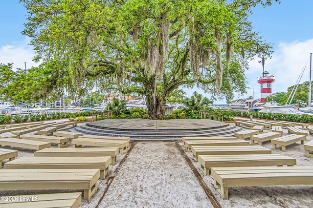 28 W Beach Lagoon Road, Hilton Head Island, SC 29928