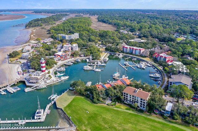 28 W Beach Lagoon Road, Hilton Head Island, SC 29928