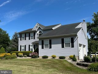 5 GALLOPING BROOK DRIVE, Allentown, NJ 08501