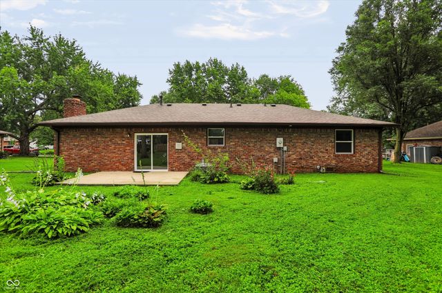 254 Summit Ridge Drive, Greenwood, IN 46142