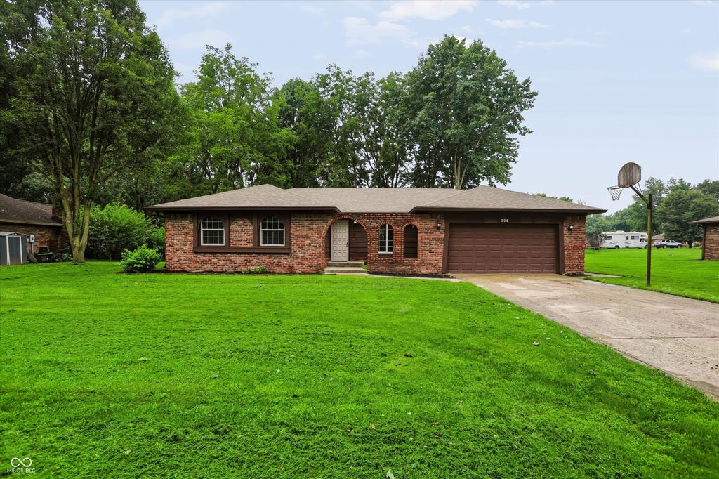 254 Summit Ridge Drive, Greenwood, IN 46142