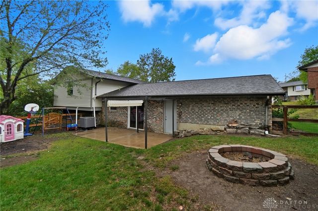 838 Maid Marion Court, Miamisburg, OH 45342