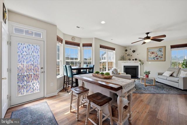 100 BOWLING GREEN CIR, Stephens City, VA 22655