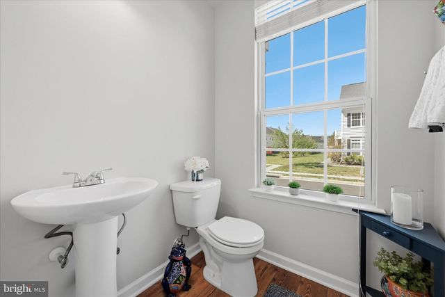 100 BOWLING GREEN CIR, Stephens City, VA 22655
