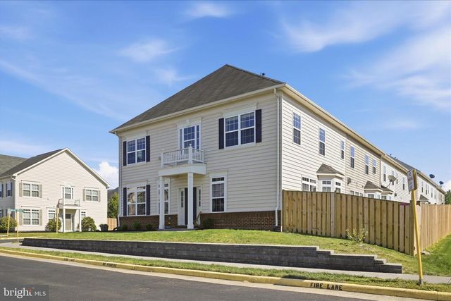 100 BOWLING GREEN CIR, Stephens City, VA 22655
