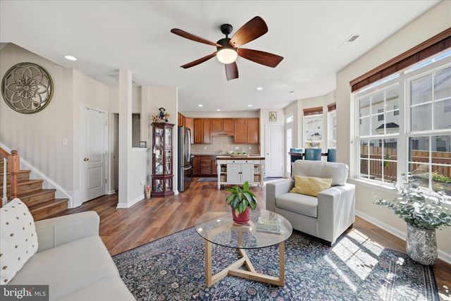 100 BOWLING GREEN CIR, Stephens City, VA 22655