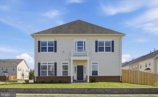 100 BOWLING GREEN CIR, Stephens City, VA 22655