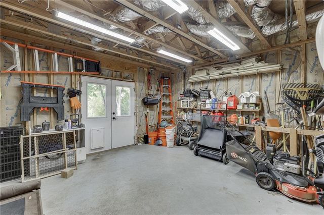 411 Meadow Lake Terrace, Hoschton, GA 30548