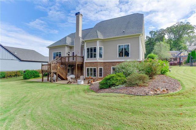 411 Meadow Lake Terrace, Hoschton, GA 30548