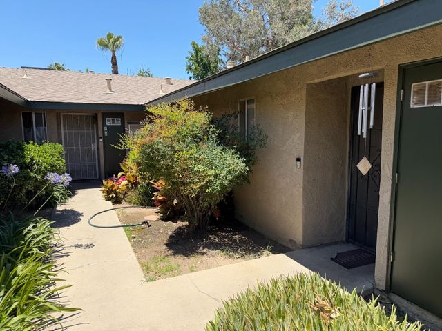 4053 N Feland Avenue, Fresno, CA 93722