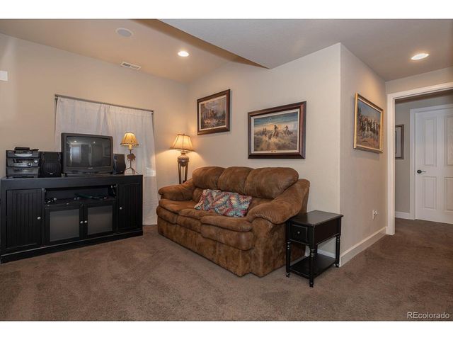 101 Saddle Horn Ct, Granby, CO 80446