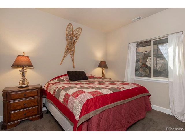 101 Saddle Horn Ct, Granby, CO 80446