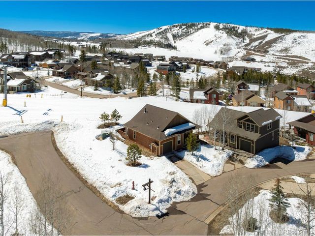 101 Saddle Horn Ct, Granby, CO 80446