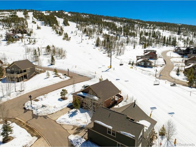 101 Saddle Horn Ct, Granby, CO 80446