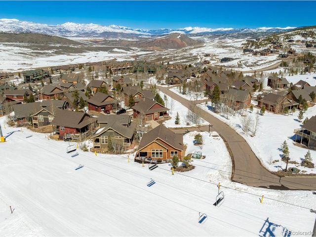 101 Saddle Horn Ct, Granby, CO 80446