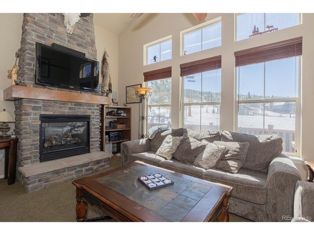 101 Saddle Horn Ct, Granby, CO 80446