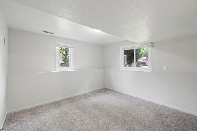 8117 Florida Court N, Brooklyn Park, MN 55445