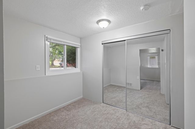 8117 Florida Court N, Brooklyn Park, MN 55445