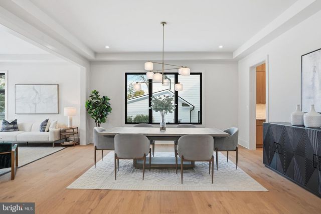 2107 GREENWICH ST, Falls Church, VA 22043