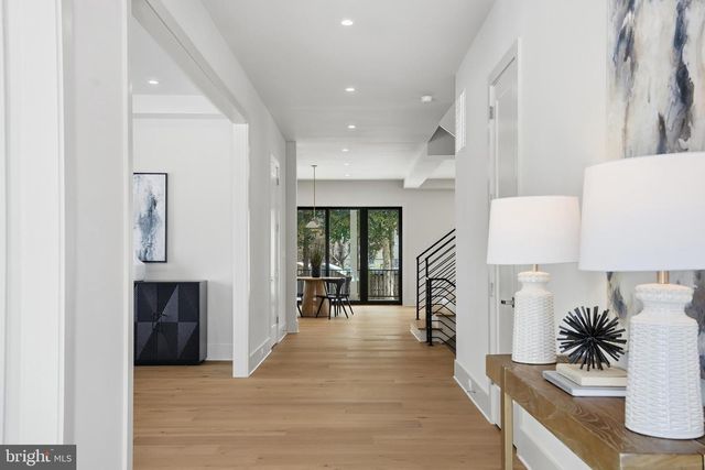 2107 GREENWICH ST, Falls Church, VA 22043