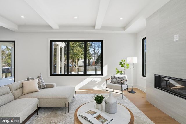 2107 GREENWICH ST, Falls Church, VA 22043