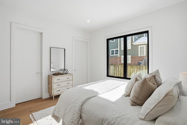 2107 GREENWICH ST, Falls Church, VA 22043