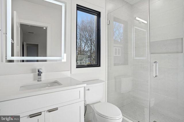 2107 GREENWICH ST, Falls Church, VA 22043