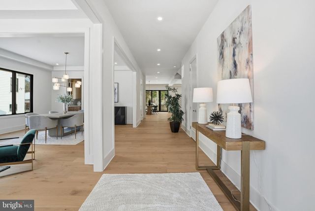 2107 GREENWICH ST, Falls Church, VA 22043