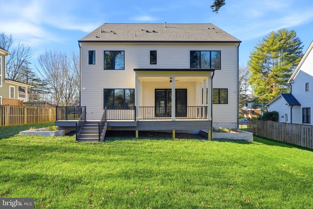 2107 GREENWICH ST, Falls Church, VA 22043