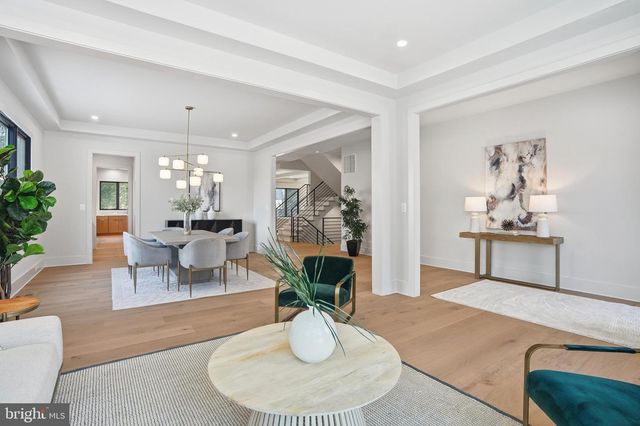 2107 GREENWICH ST, Falls Church, VA 22043