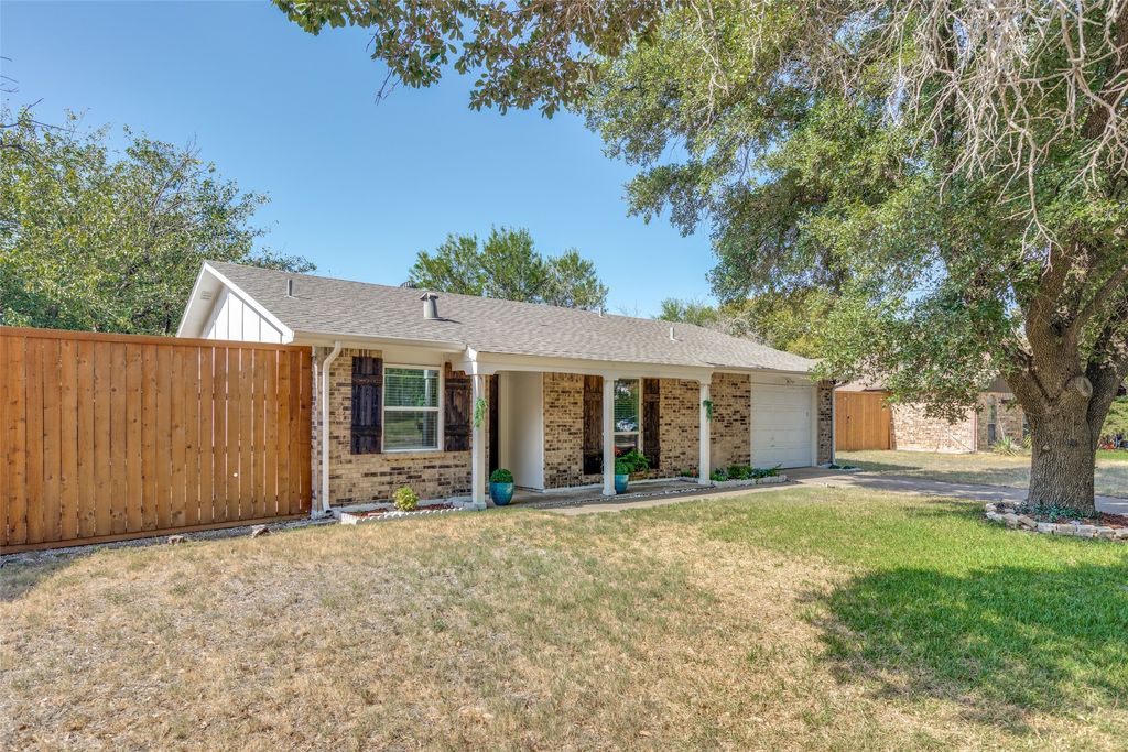 1300 Pioneer Lane, Plano, TX 75023