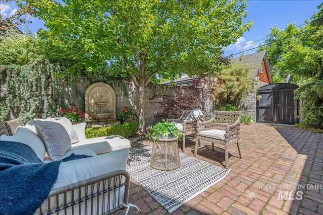1424 E Warm Springs Ave, Boise, ID 83712