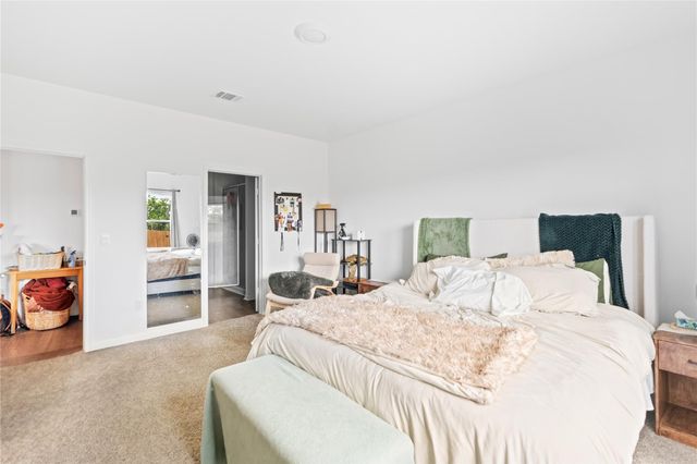 143 Santa Rosa LN, Buda, TX 78610