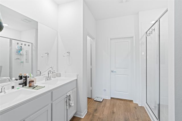 143 Santa Rosa LN, Buda, TX 78610
