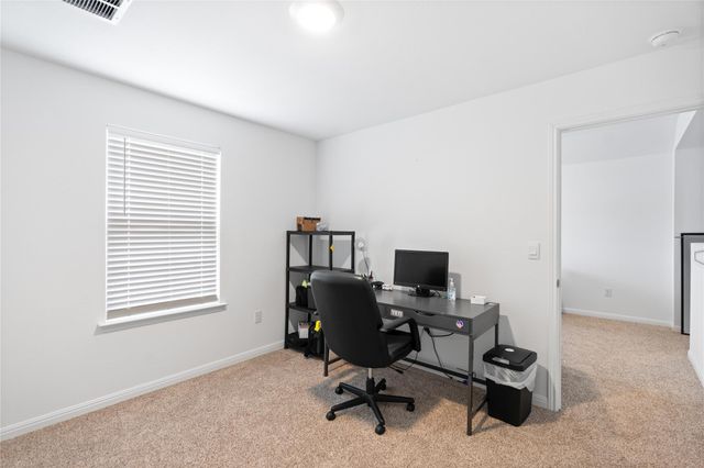143 Santa Rosa LN, Buda, TX 78610