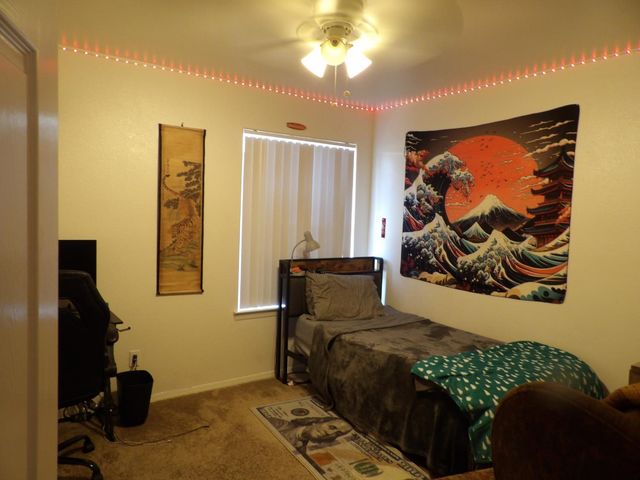 1288 E Loma Linda Avenue, Fresno, CA 93720