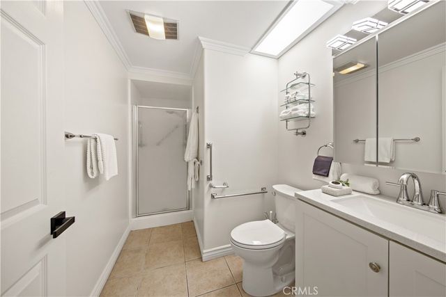 2053 Via Mariposa E. D, Laguna Woods, CA 92673