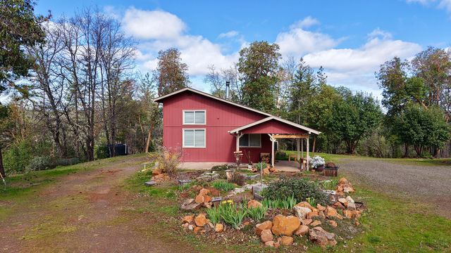 509 Derby Road, Eagle Point, OR 97524