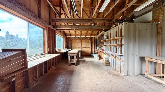 509 Derby Road, Eagle Point, OR 97524