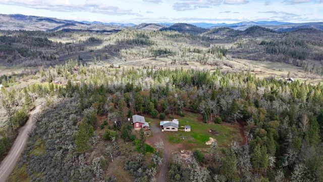 509 Derby Road, Eagle Point, OR 97524