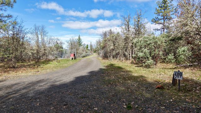 509 Derby Road, Eagle Point, OR 97524